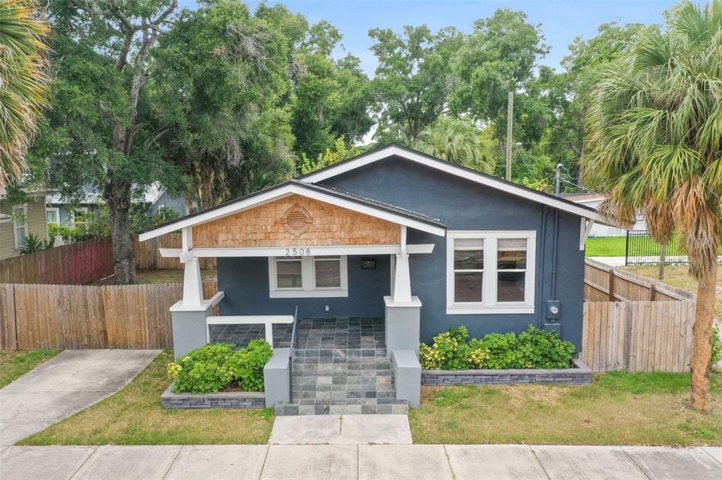 2508 N OLA AVENUE