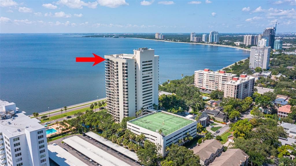 2413 BAYSHORE BOULEVARD UNIT 2301 TAMPA, FL 33629