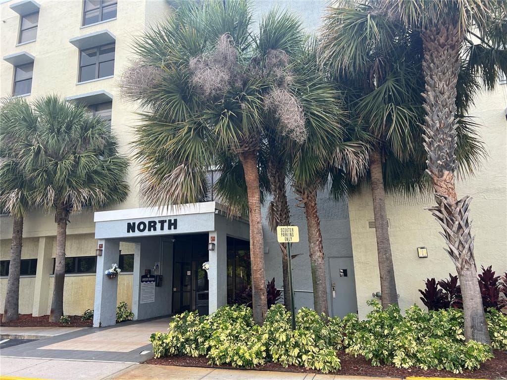 701 S MADISON AVENUE UNIT 404 CLEARWATER, FL 33756
