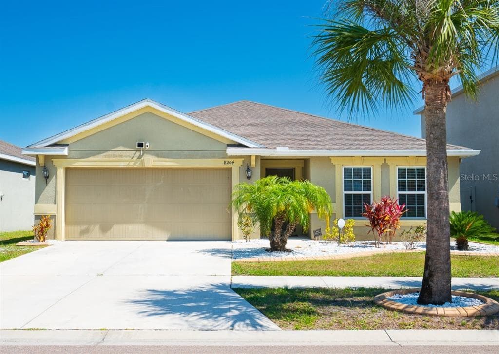 8204 BARNSIDE VIEW LANE GIBSONTON, FL 33534