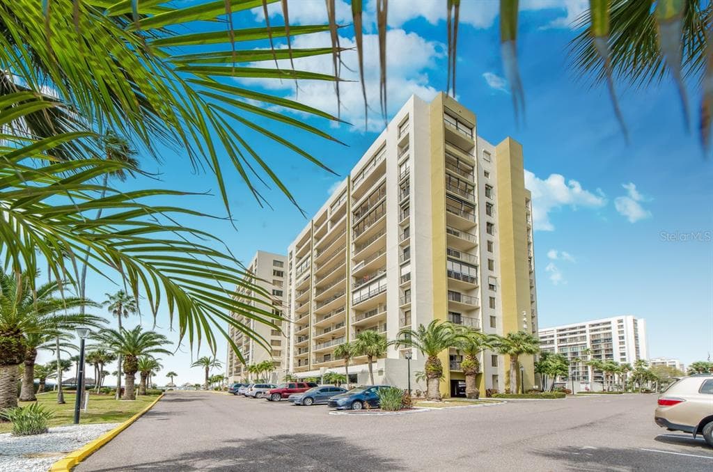 1480 GULF BOULEVARD UNIT 607 CLEARWATER BEACH, FL 33767