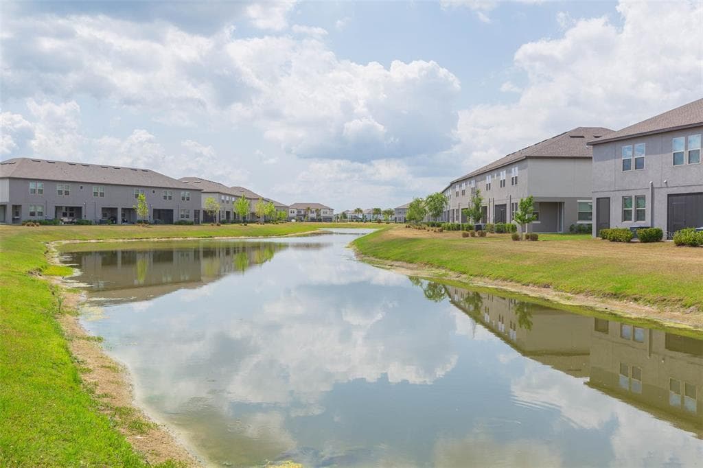 8065 ROLLING SHELL TRAIL WESLEY CHAPEL, FL 33545