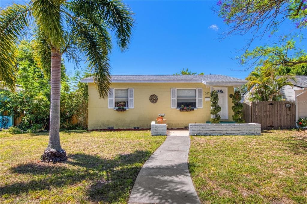 3824 DARTMOUTH AVENUE N ST PETERSBURG, FL 33713