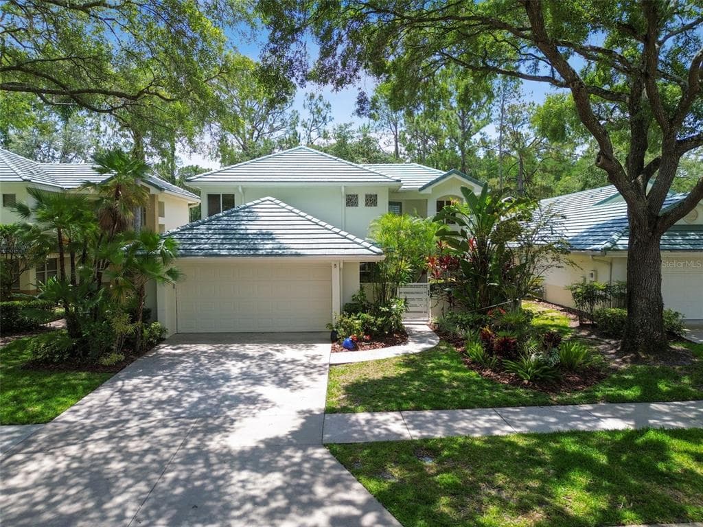 15866 SANCTUARY DRIVE TAMPA, FL 33647
