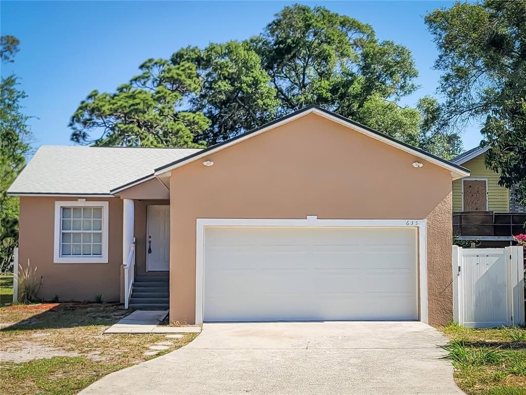 635 25TH AVENUE S ST PETERSBURG, FL 33705
