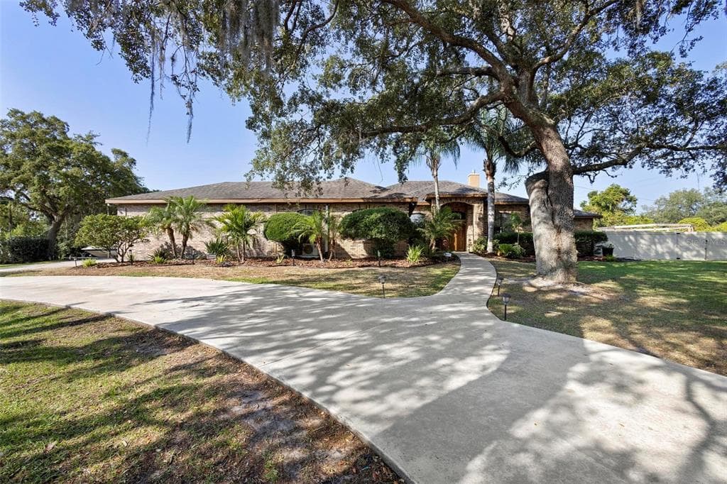 120 WILSON ROAD DEBARY, FL 32713