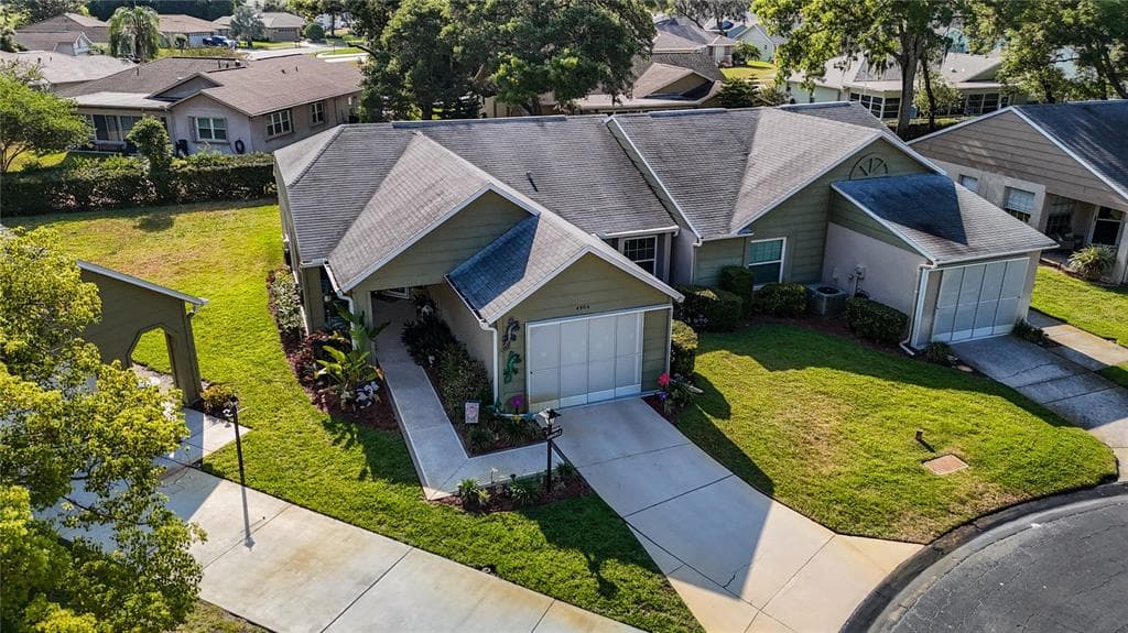 4904 LYNCHBURG COURT UNIT 83 NEW PORT RICHEY, FL 34655