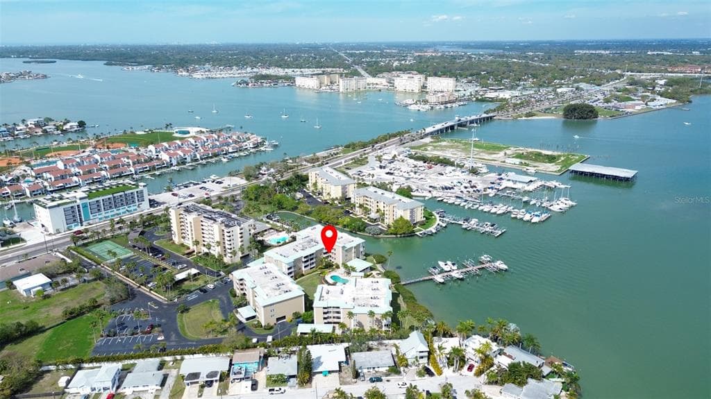 399 150TH AVENUE UNIT 206 MADEIRA BEACH, FL 33708