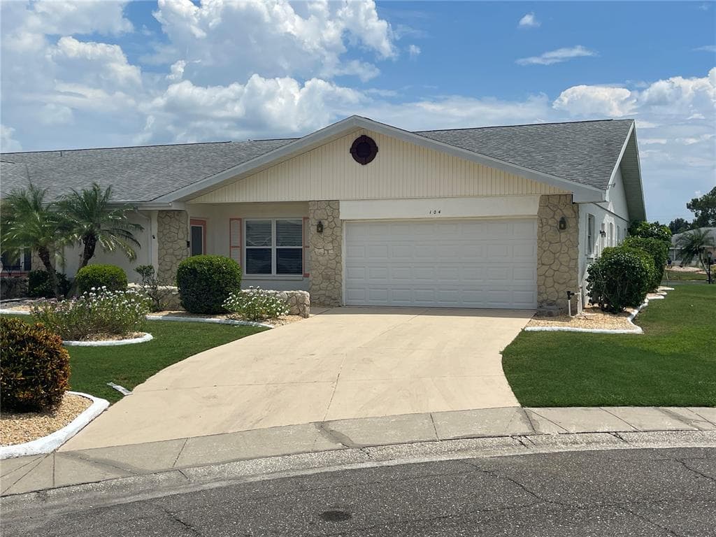 104 CACTUSFLOWER LANE SUN CITY CENTER, FL 33573
