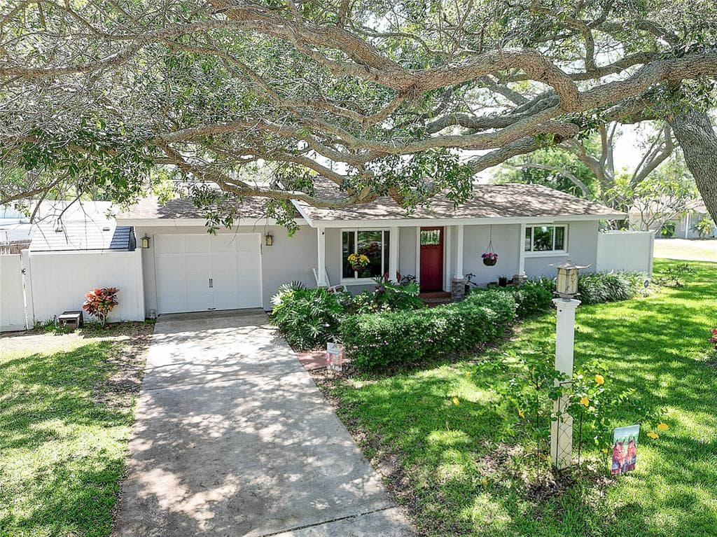 6819 112TH STREET SEMINOLE, FL 33772