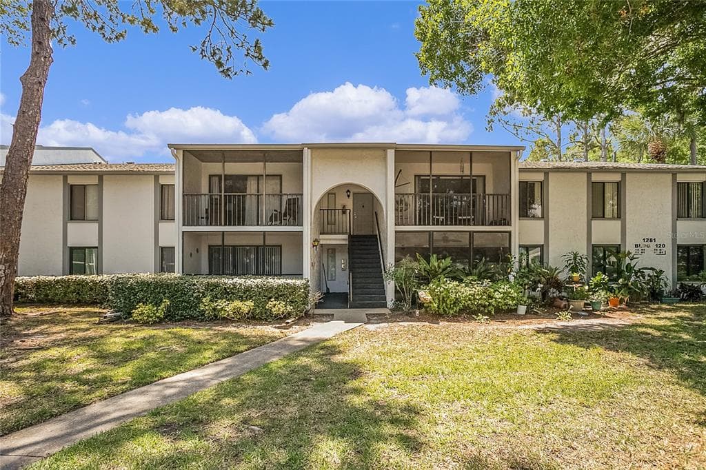 1281 PINE RIDGE CIRCLE E UNIT H2 TARPON SPRINGS, FL 34688