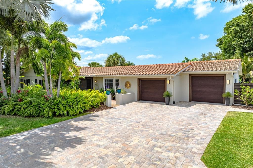 2134 BROOKHAVEN DRIVE SARASOTA, FL 34239