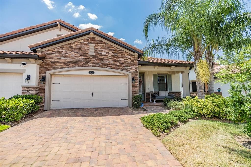 4132 SOLAMOR STREET LAKELAND, FL 33810