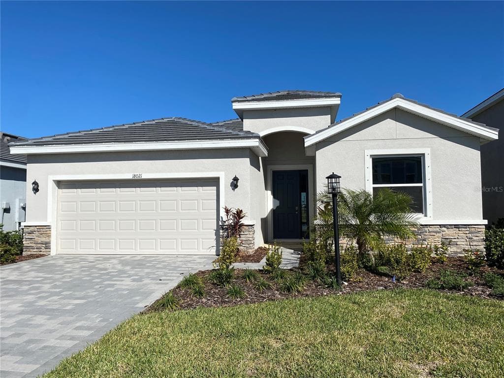 18021 TAVERNSIDE TRAIL BRADENTON, FL 34211