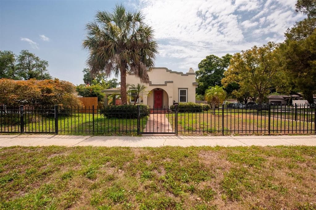 230 49TH STREET N ST PETERSBURG, FL 33710