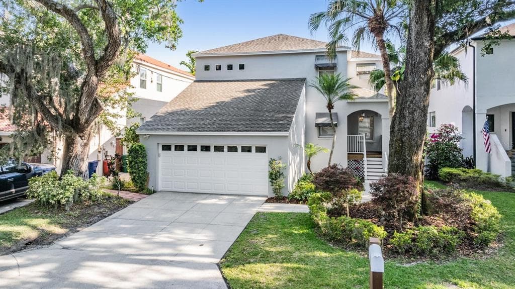 2703 W BAY AVENUE TAMPA, FL 33611