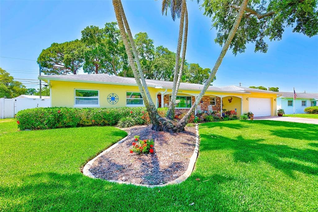 2754 64TH STREET N ST PETERSBURG, FL 33710