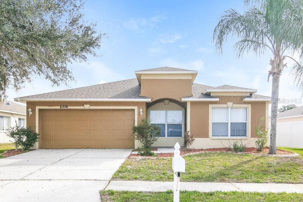6226 CHAPEL PINES BOULEVARD WESLEY CHAPEL, FL 33545
