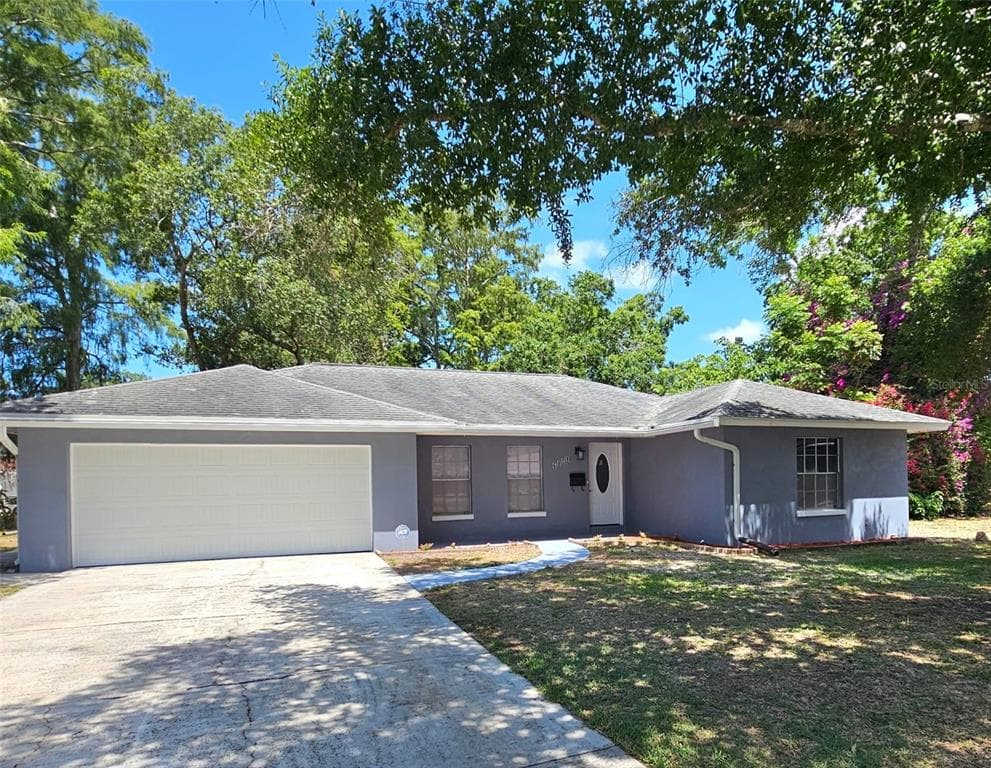 6808 CRESTHILL COURT