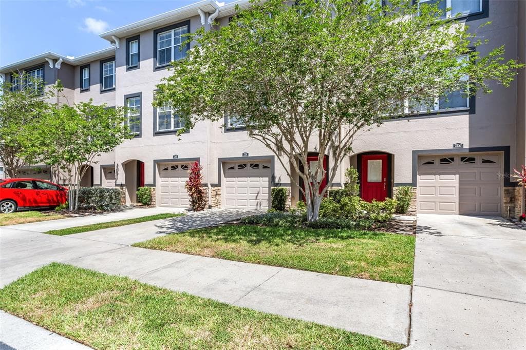 2559 LEXINGTON OAK DRIVE BRANDON, FL 33511