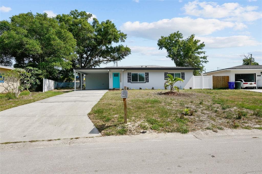 1237 LITTLE JOHN LANE DUNEDIN, FL 34698