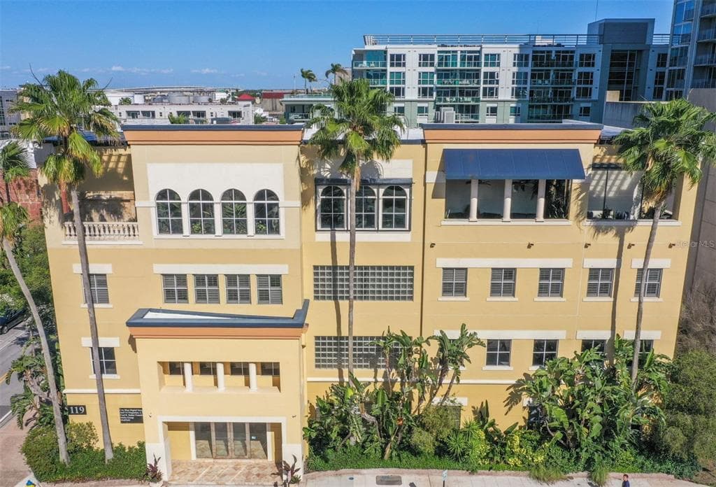 119 N 11TH STREET UNIT 300 A and B TAMPA, FL 33602