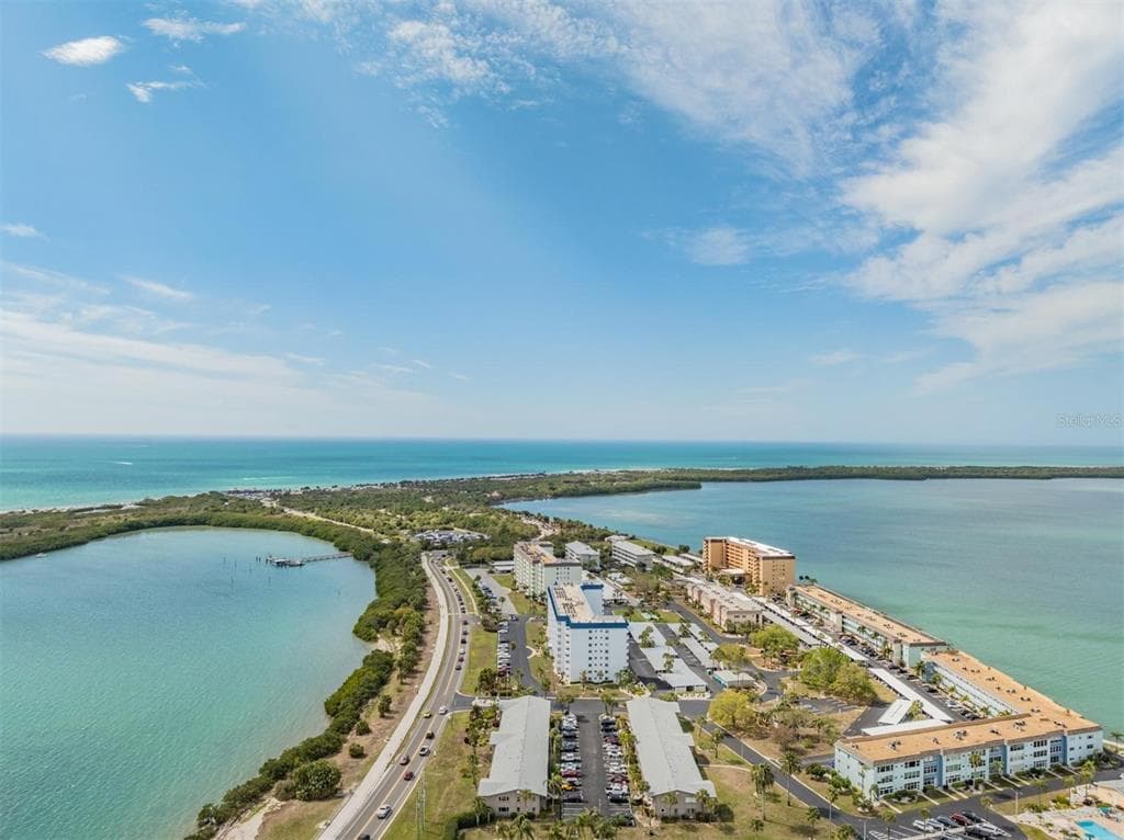 5 GATESHEAD DRIVE UNIT 215 DUNEDIN, FL 34698