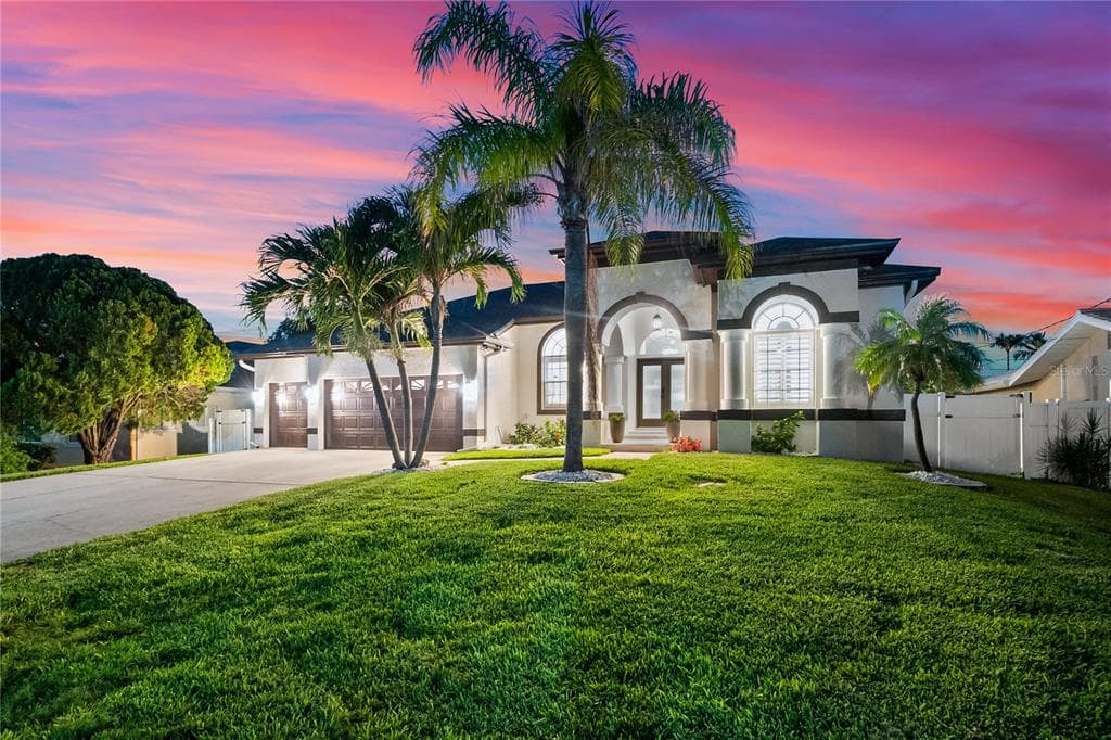 109 16TH STREET BELLEAIR BEACH, FL 33786