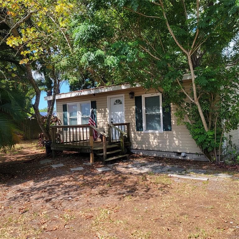 3607 11TH AVENUE W BRADENTON, FL 34205