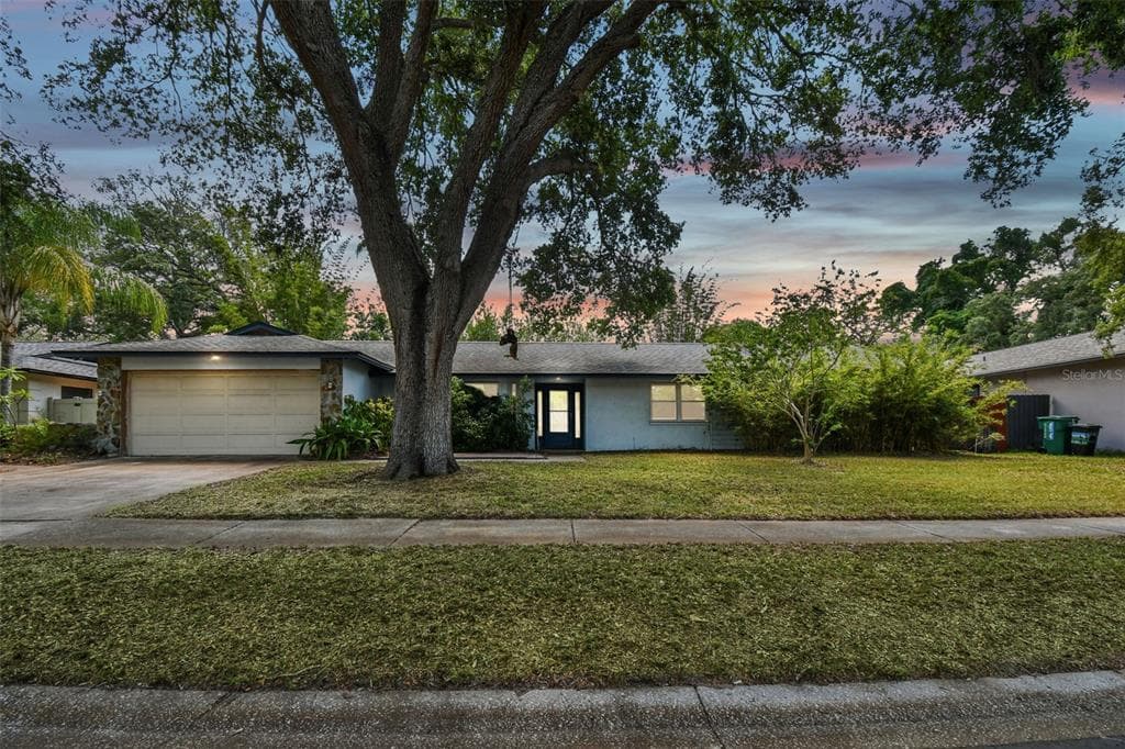 1633 MONTEREY DR CLEARWATER, FL 33756
