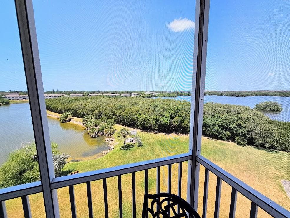 6450 SHORELINE DRIVE UNIT 9406 ST PETERSBURG, FL 33708