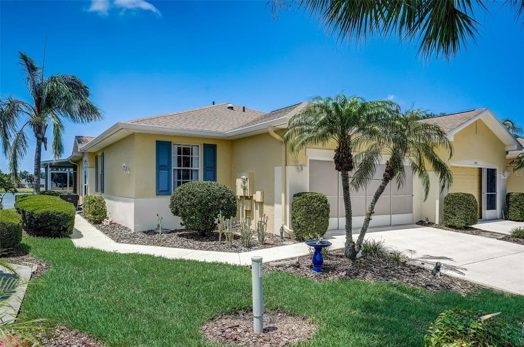 707 TREMONT GREENS LANE SUN CITY CENTER, FL 33573