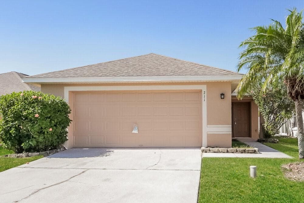 211 OWENSHIRE CIRCLE KISSIMMEE, FL 34744