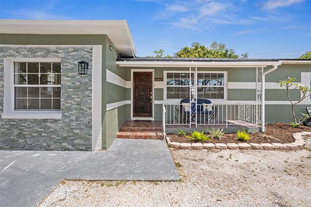 4421 15TH AVENUE N ST PETERSBURG, FL 33713