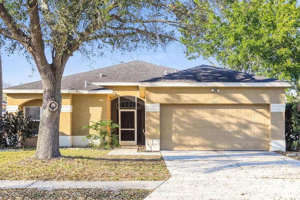 3915 3RD AVENUE E BRADENTON, FL 34208