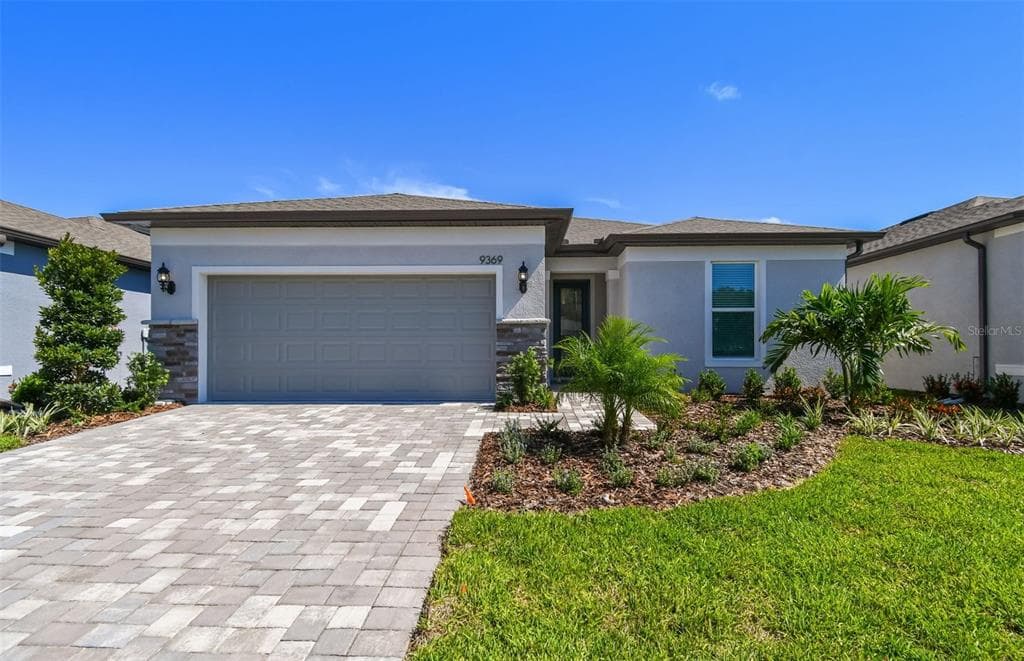9369 BARRIER COAST TRAIL PARRISH, FL 34219