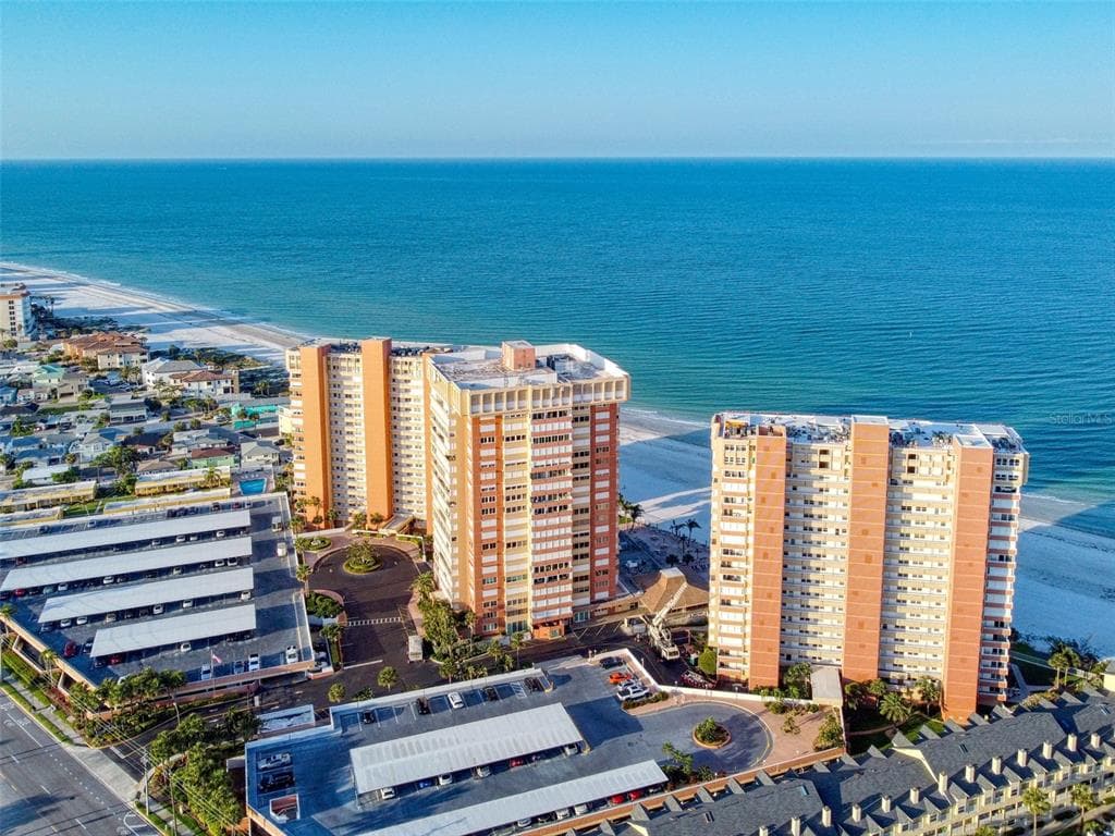 17920 GULF BOULEVARD UNIT 406 REDINGTON SHORES, FL 33708