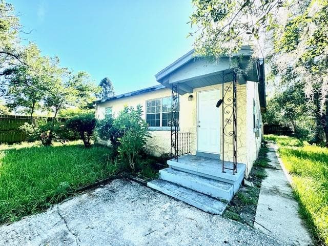 8419 N SEMMES STREET TAMPA, FL 33604