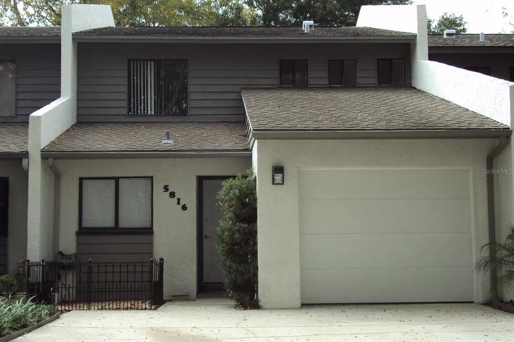 5816 IDLE FOREST PLACE TAMPA, FL 33614