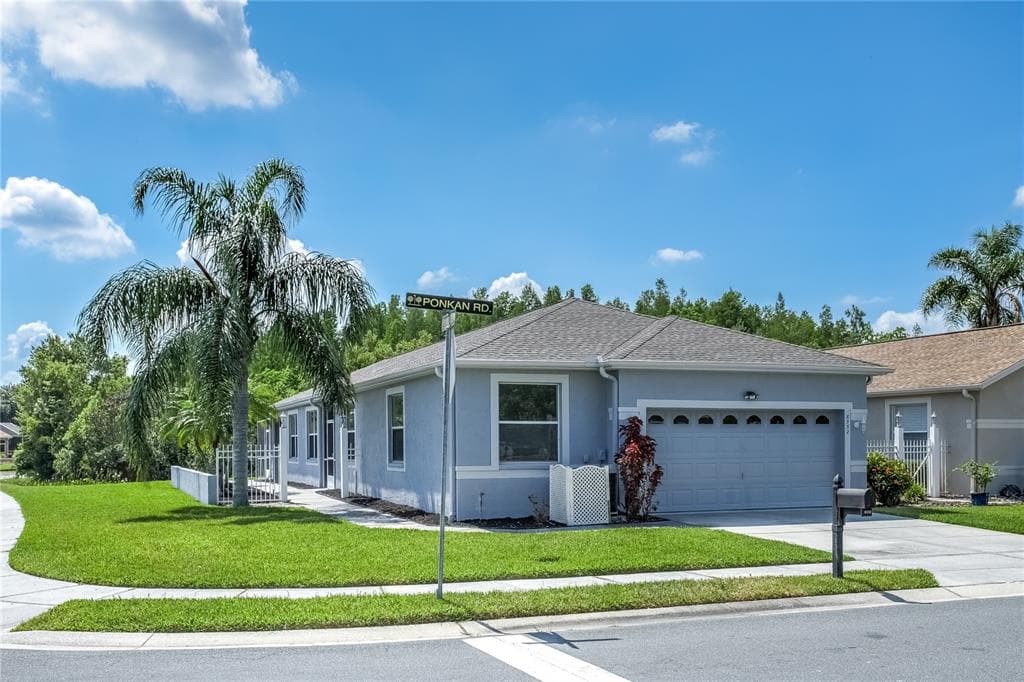 8352 PONKAN ROAD LAND O LAKES, FL 34637