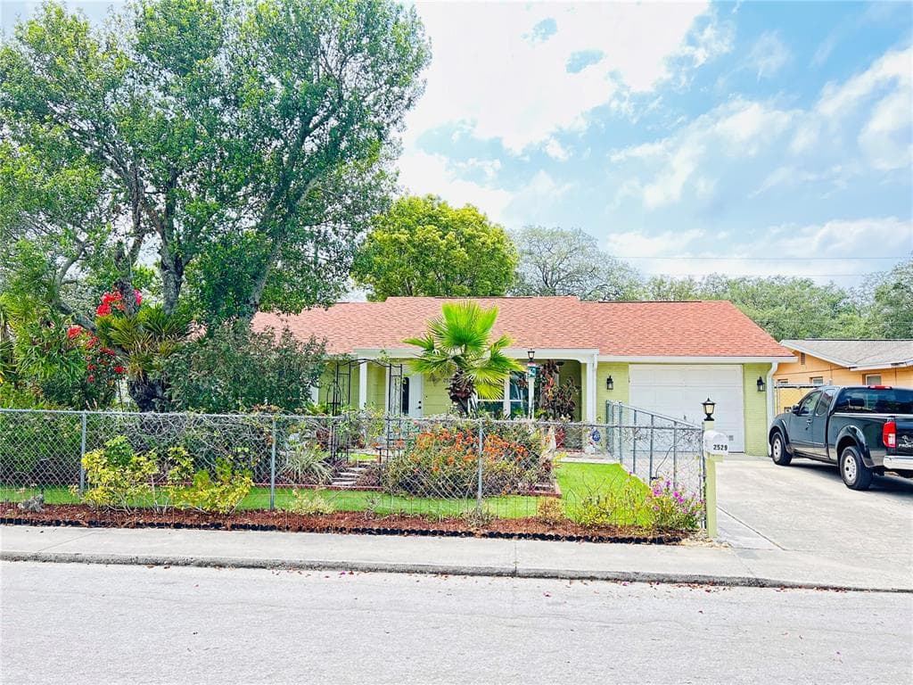 2529 FLINTWOOD DRIVE HOLIDAY, FL 34690