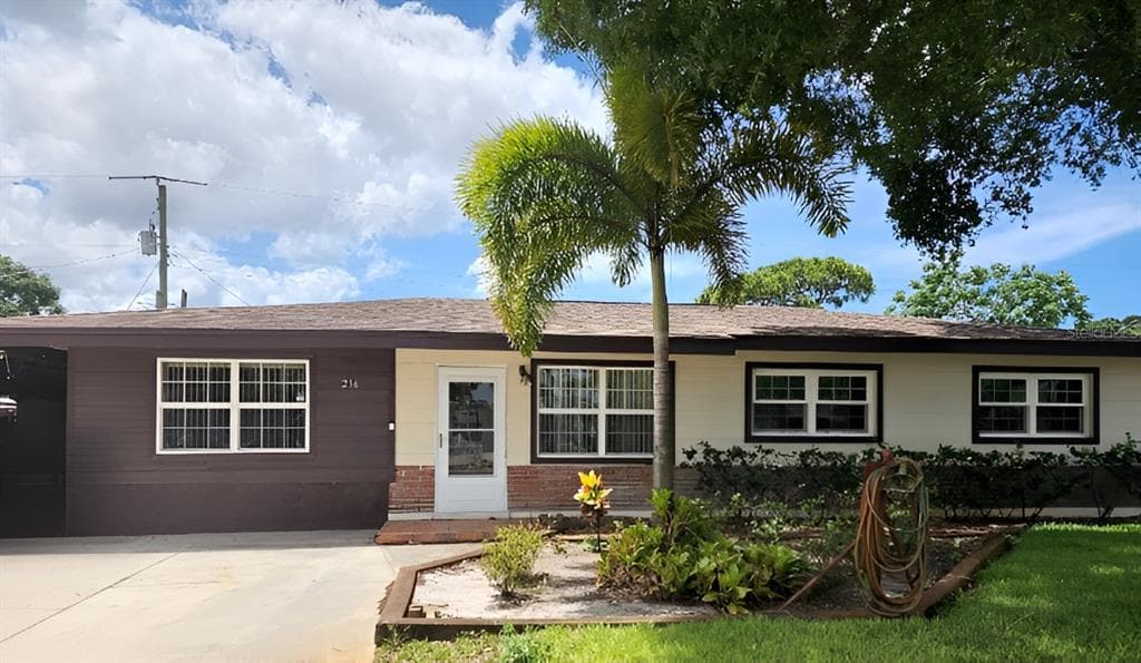 216 59TH AVENUE TERRACE W BRADENTON, FL 34207