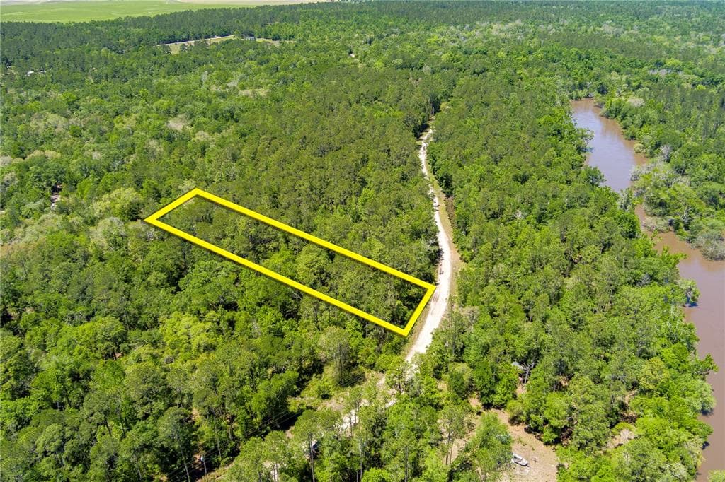 NE CHERVIL DRIVE LEE, FL 32059