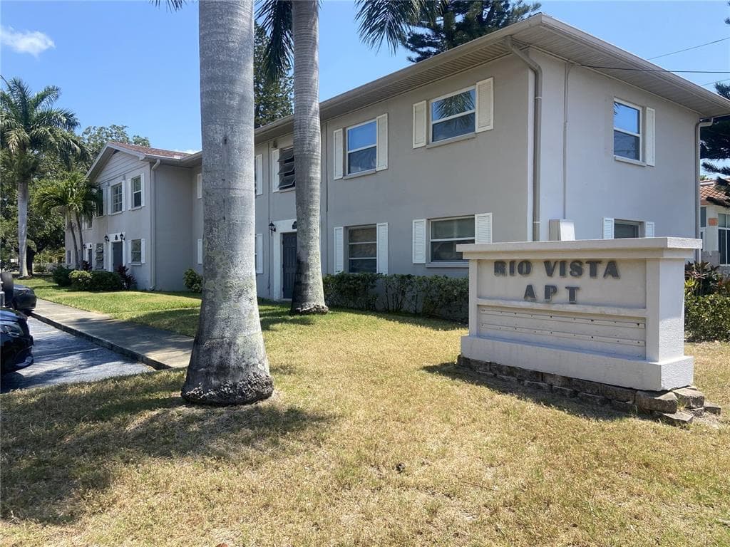 8325 7TH WAY N UNIT 9 ST PETERSBURG, FL 33702