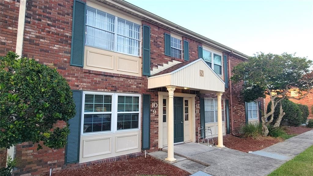 1920 E EDGEWOOD DRIVE UNIT N10 LAKELAND, FL 33803