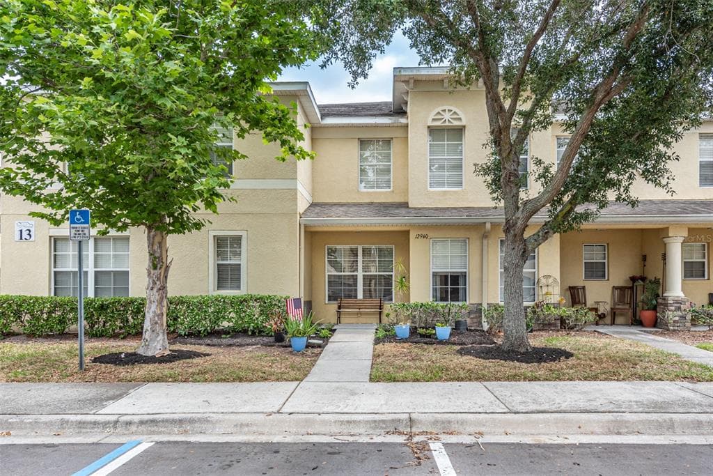 12940 TRADE PORT PLACE RIVERVIEW, FL 33579