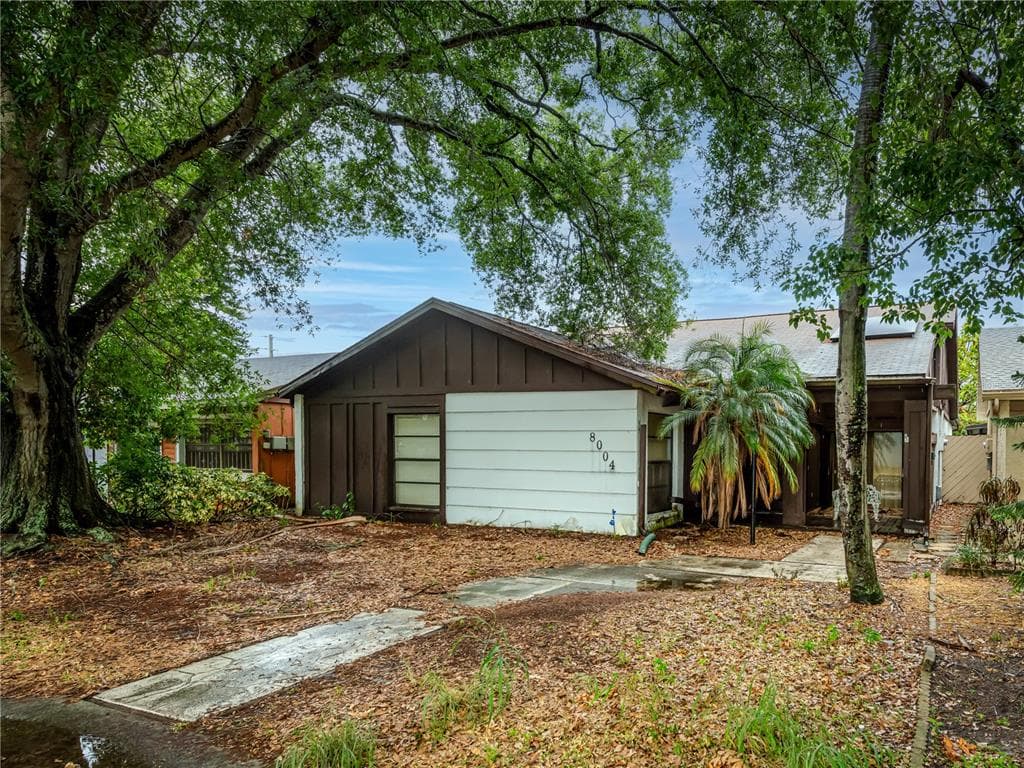 8004 LA SERENA DRIVE TAMPA, FL 33614
