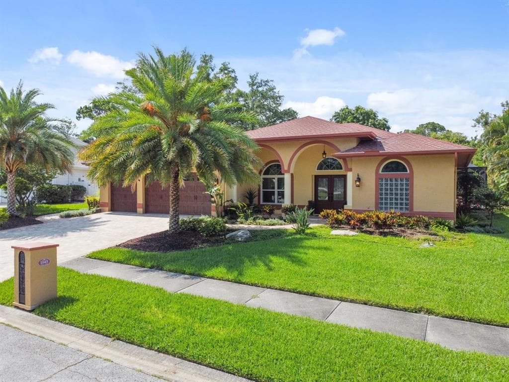 1943 DUNLOE CIRCLE DUNEDIN, FL 34698