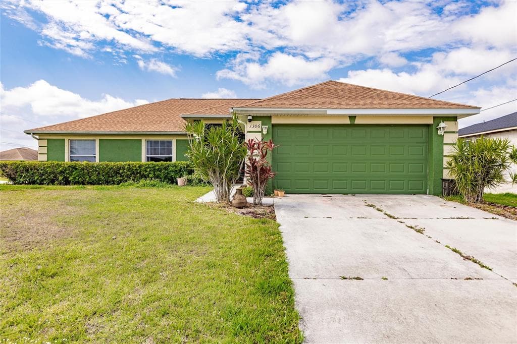 1306 NW 10TH TERRACE CAPE CORAL, FL 33993