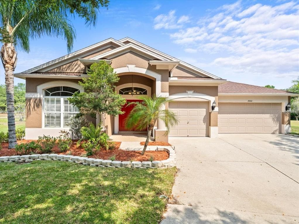 19102 FERN MEADOW LOOP LUTZ, FL 33558